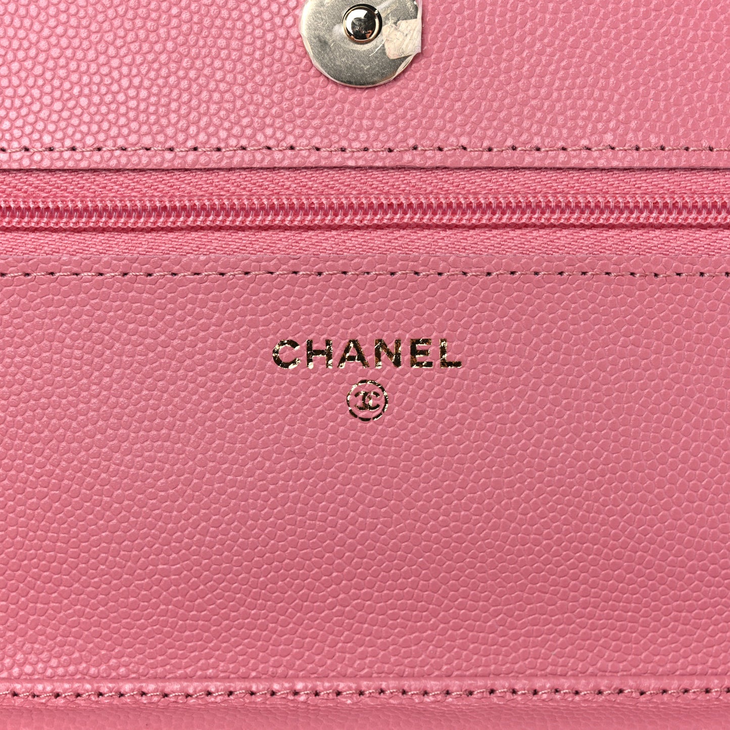 Caviar Quilted Wallet on Chain WOC Pink