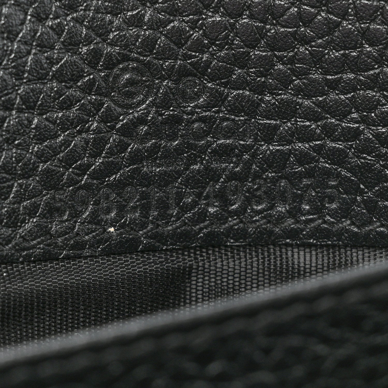 Gucci Pebbled Calfskin Soho Wallet On Chain Black 7 of 10