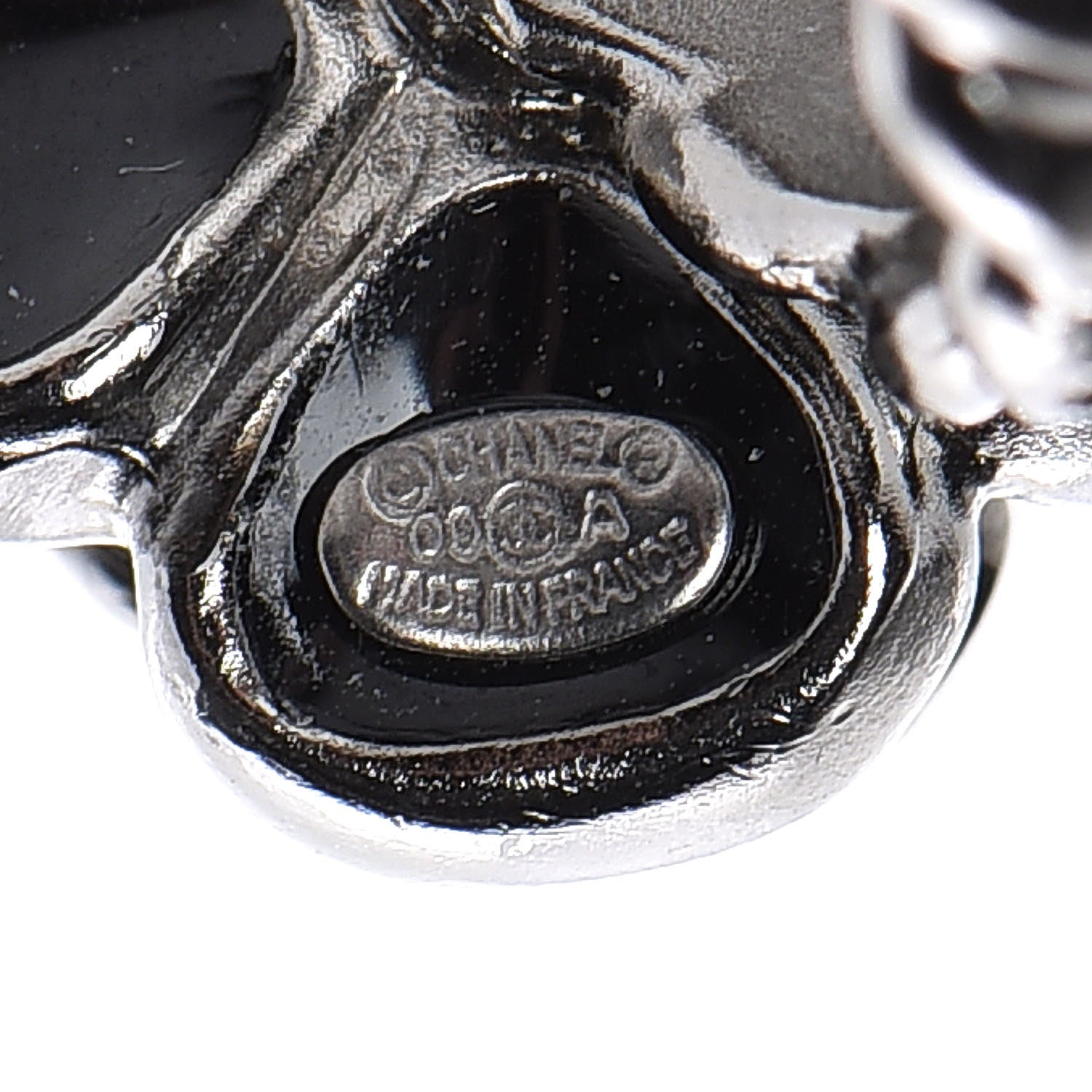Chanel Enamel Ruthenium CC Camellia Ring 6 Black 5 of 6