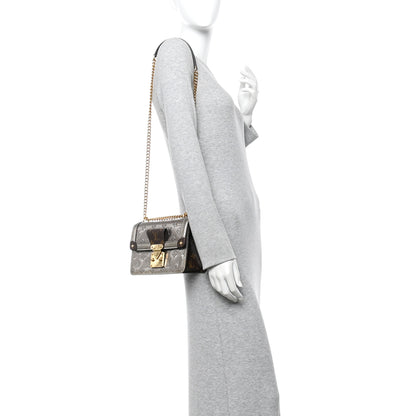 Louis Vuitton Vernis Monogram Wynwood Metallic Taupe Grey 3 of 17