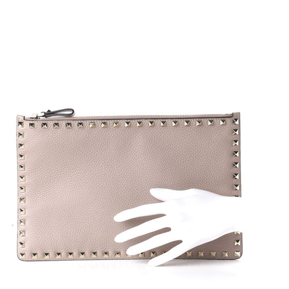Valentino Garavani Pebbled Calfskin Large Rockstud Zip Pouch Poudre 2 of 9