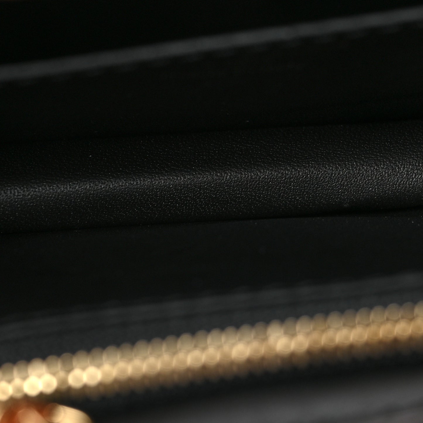 Reverse Monogram Dauphine Multicartes
