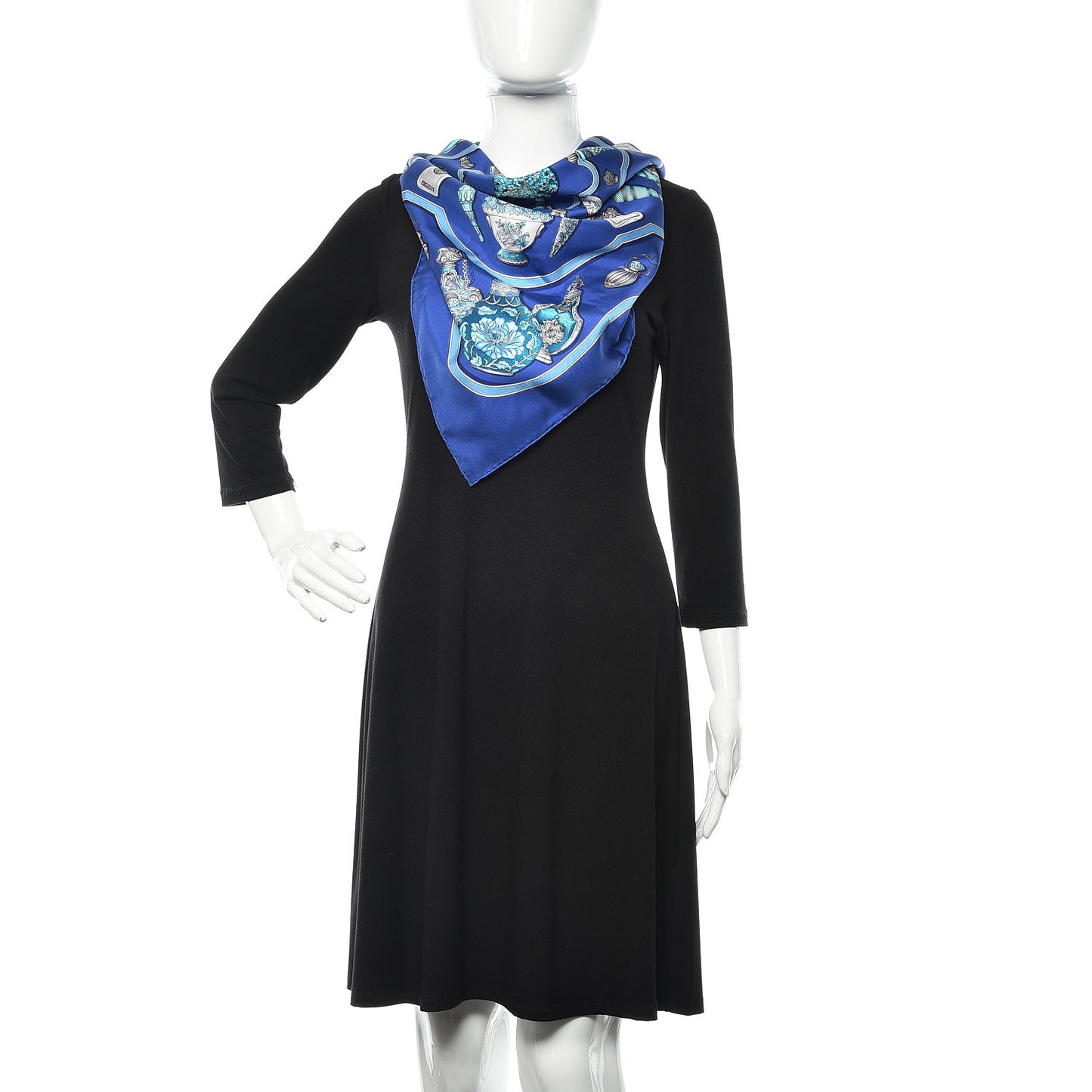 Silk Qu Importe Le Flacon Scarf 90 Bleu