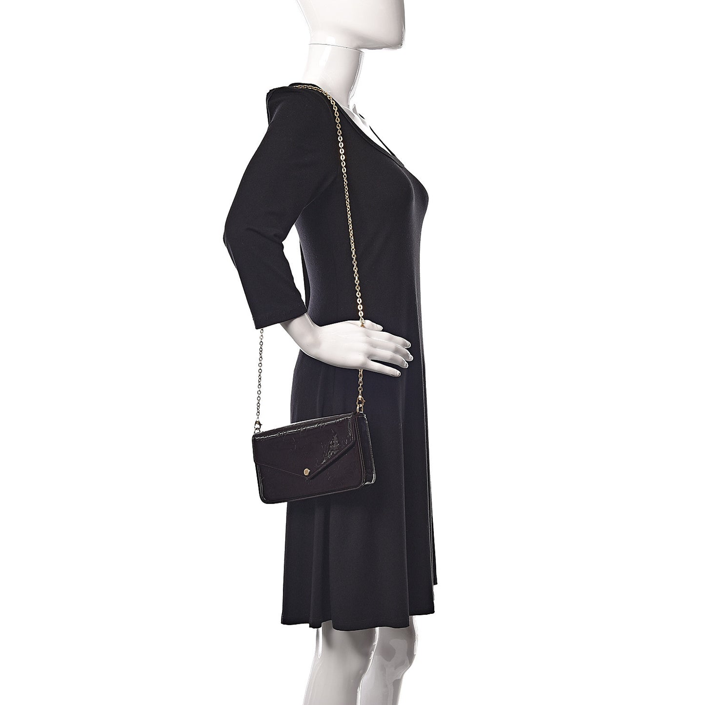 Vernis Pochette Felicie Chain Wallet Amarante