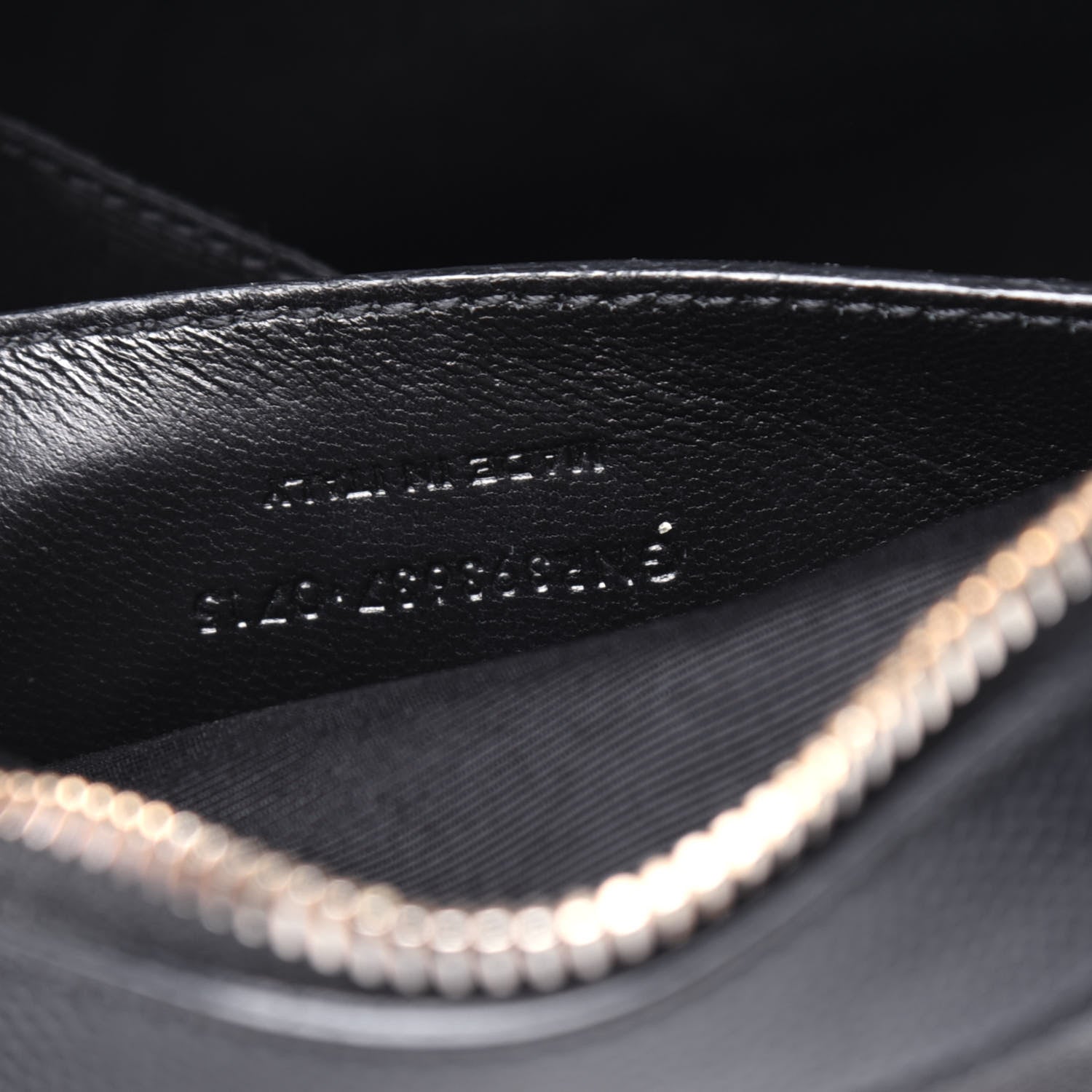 Saint Laurent Grain De Poudre Medium Classic Monogram Camera Bag Black 7 of 14