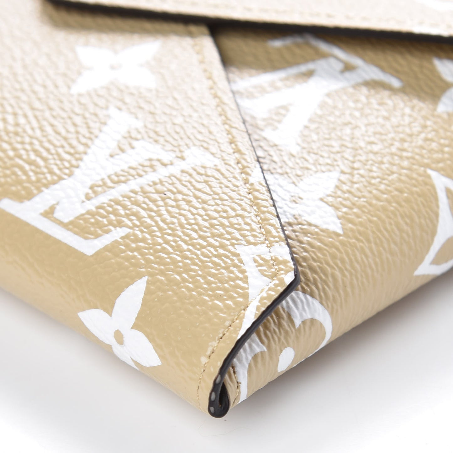 Monogram Giant Medium Kirigami Pochette Insert Beige