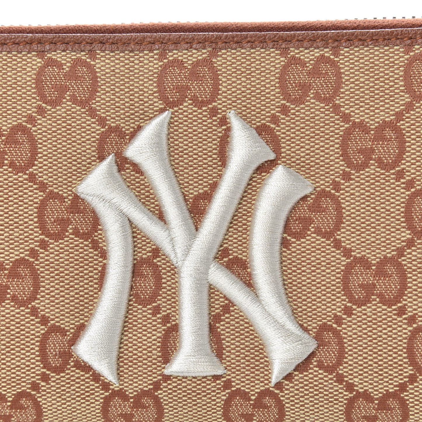 X MLB GG Monogram NY Yankees Zip Around Wallet Beige Ruggine Ivory