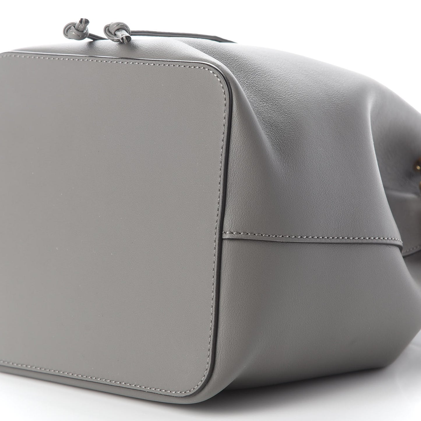 Vitello Grace Matte F is Fendi Grande Mon Tresor Bucket Bag Argilla
