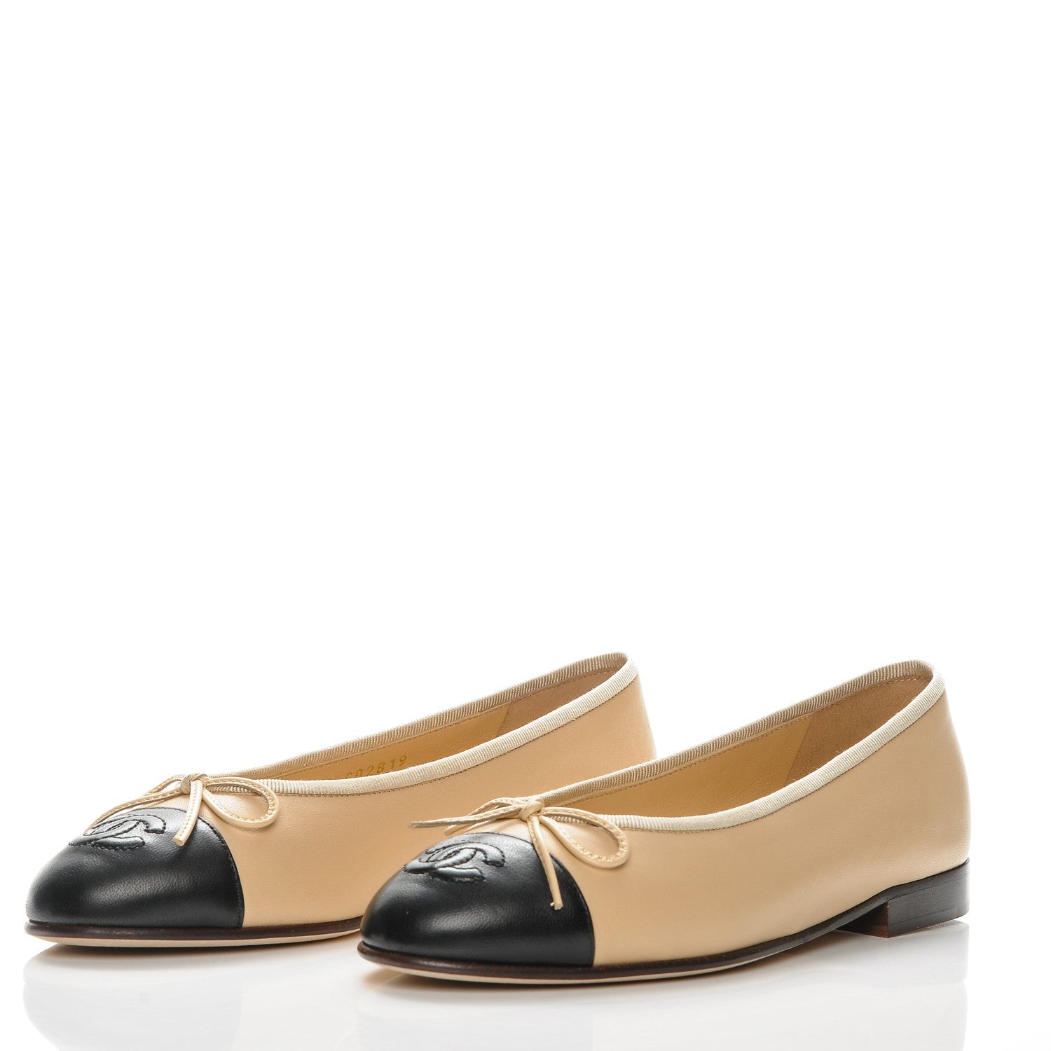 Chanel Lambskin Cap Toe Ballerina Flats 35.5 Beige Black 2 of 9