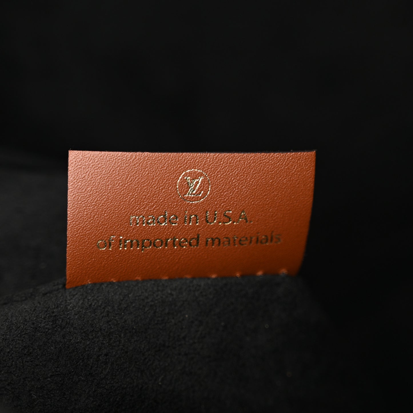Monogram V Tote MM Black