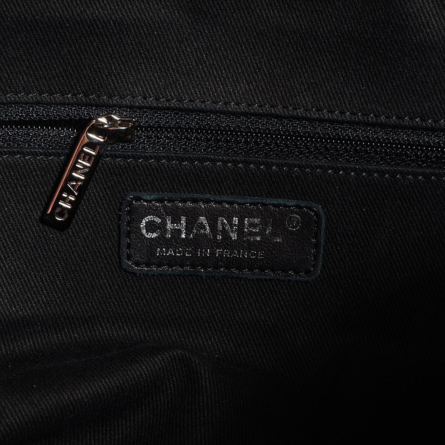 Chanel Calfskin Large Diamond Stitch Tote Black 6 of 7