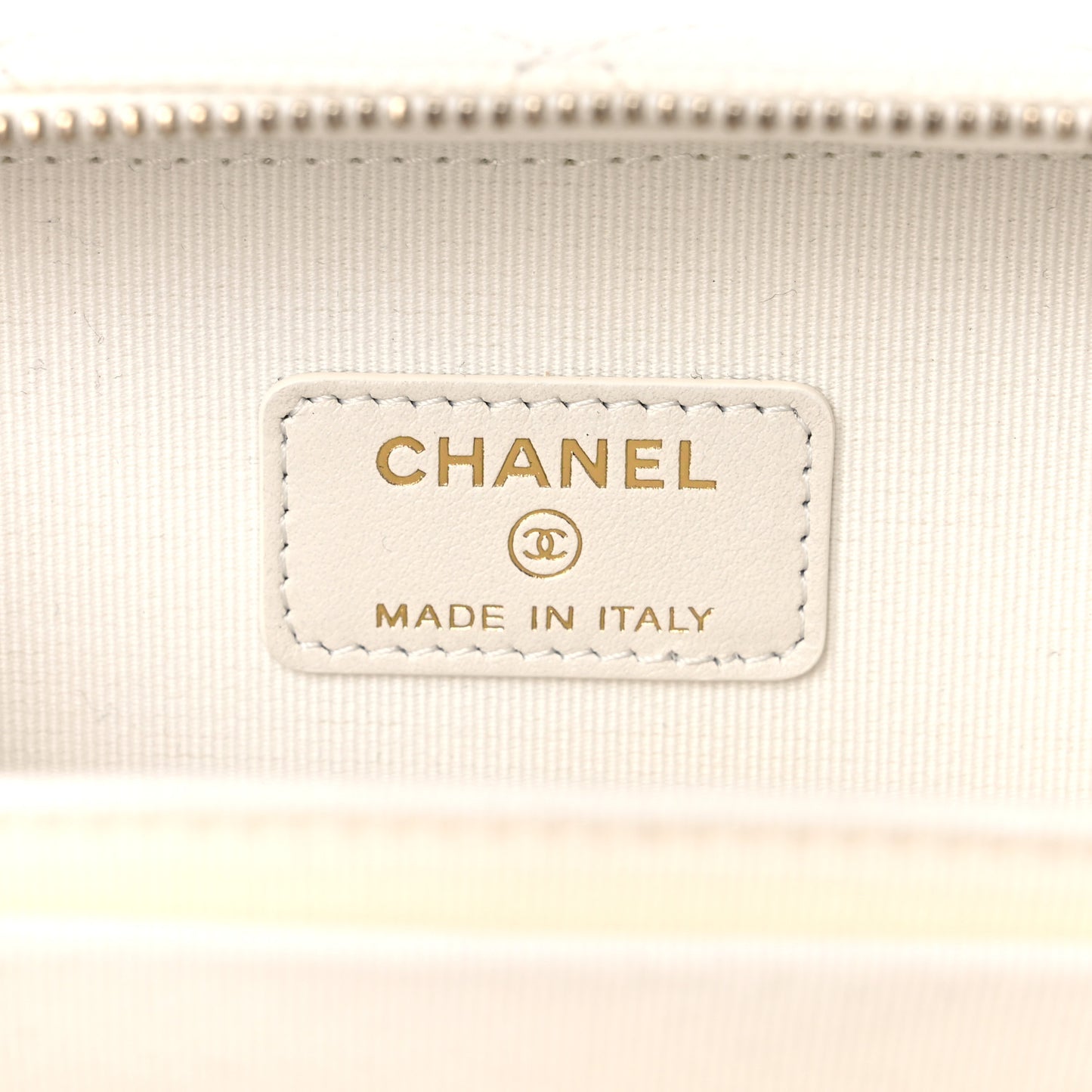 Caviar Quilted Small Top Handle Vanity Case White