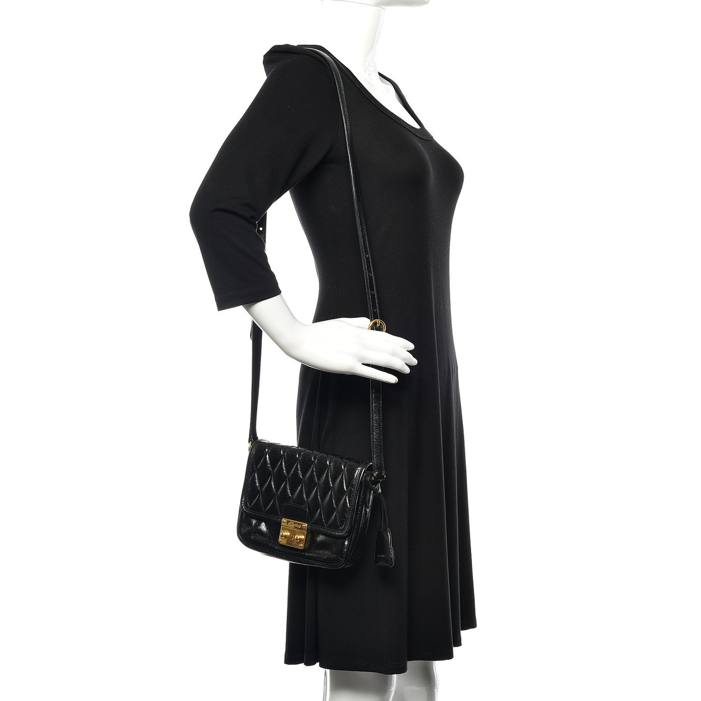 Vitello Lux Quilted Crossbody Black