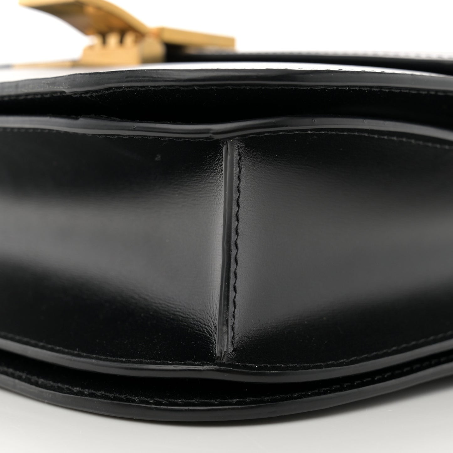 Box Calfskin Medium Classic Box Flap Bag Black