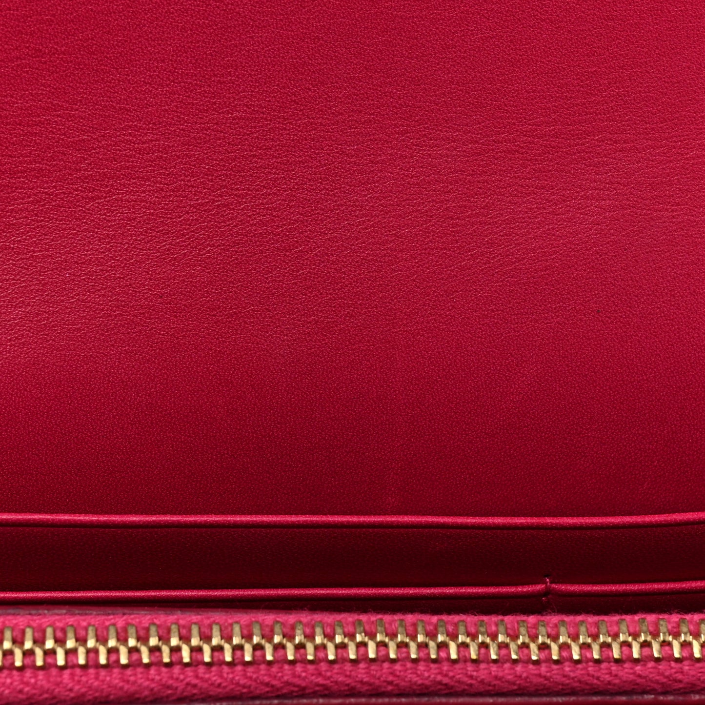 Grain de Poudre Classic Letters Chain Wallet Fuchsia