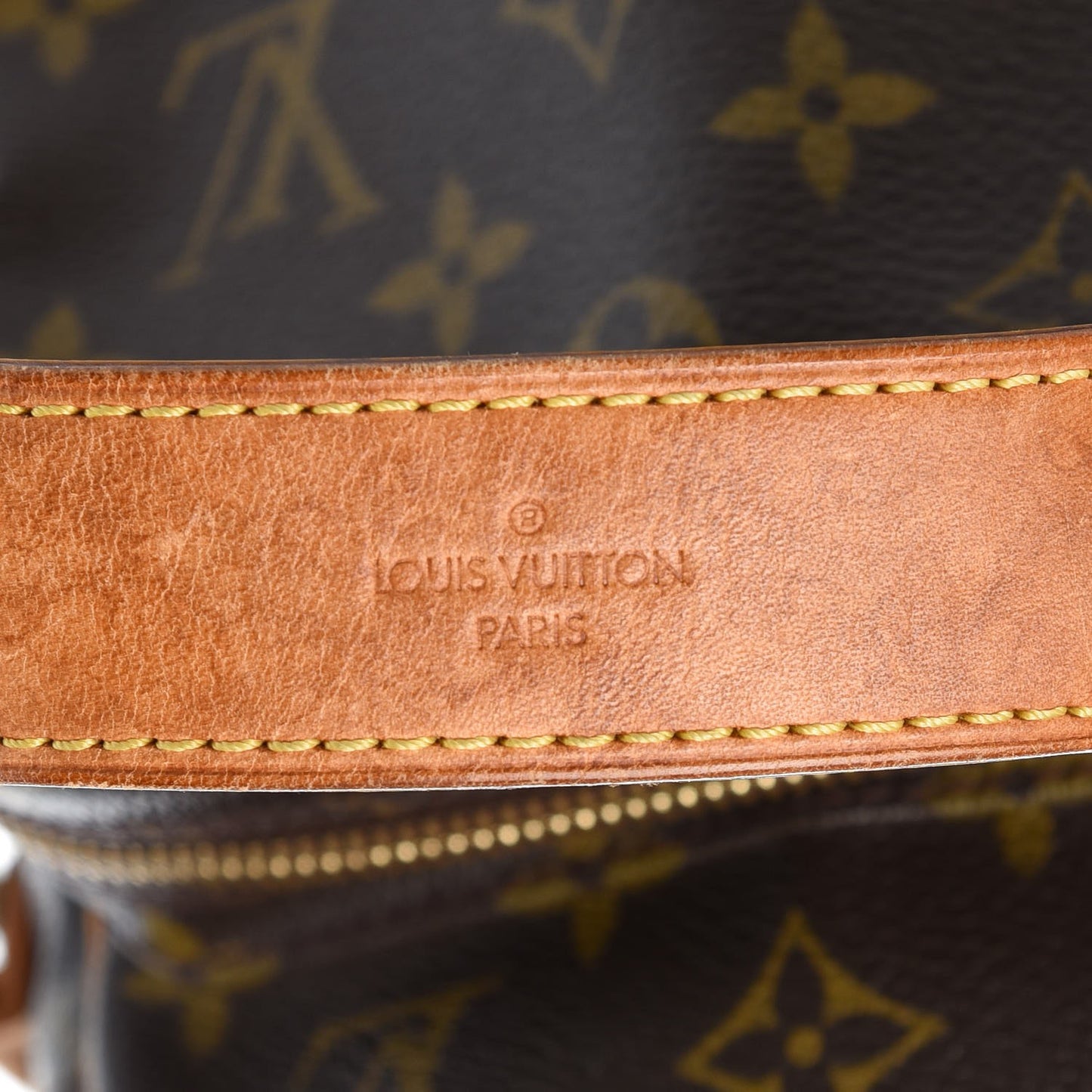 Monogram Amazone