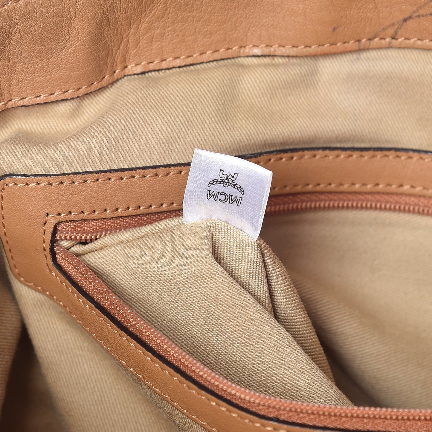 Visetos Medium Essentials Shopper Tote Cognac