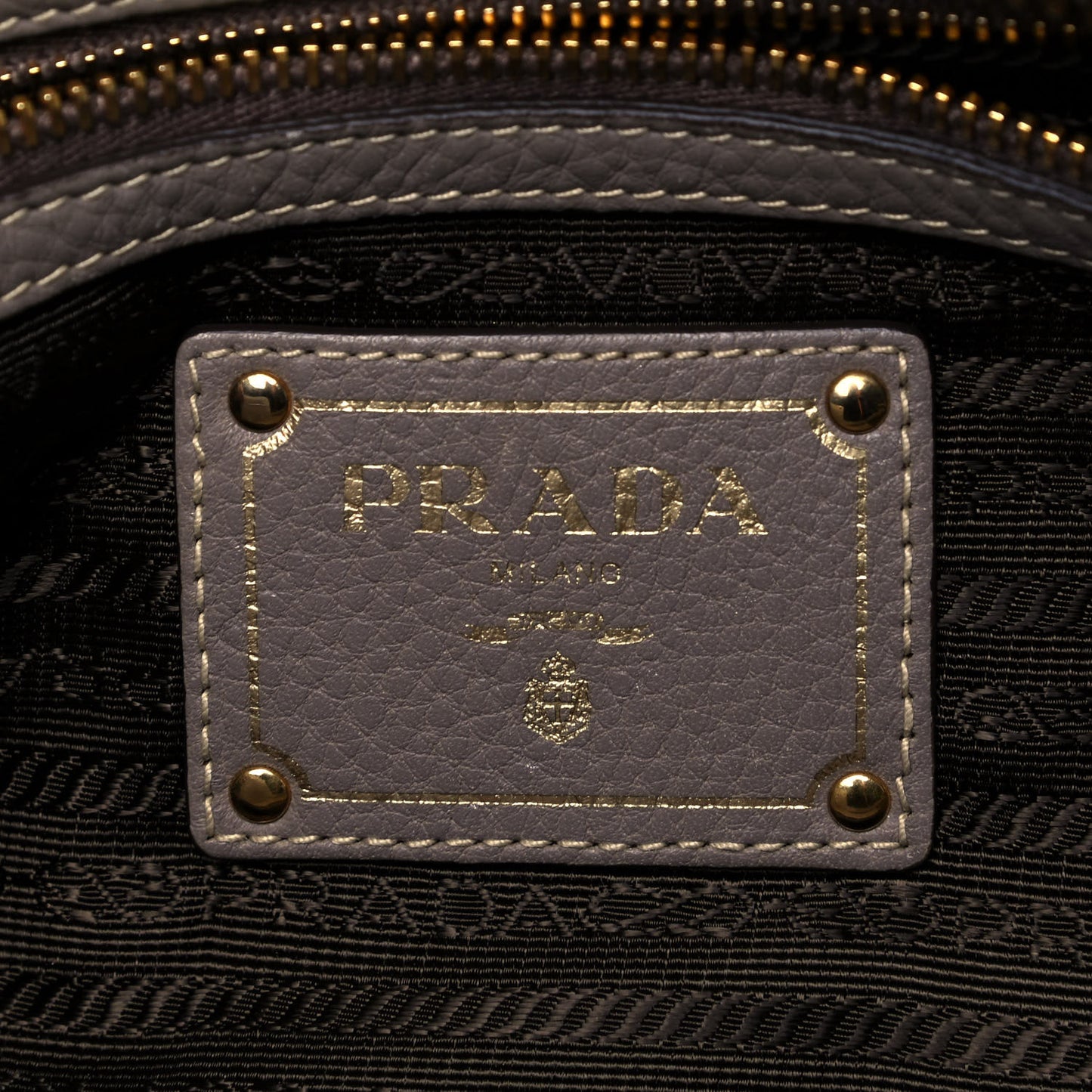 Vitello Daino Chain Satchel Argilla