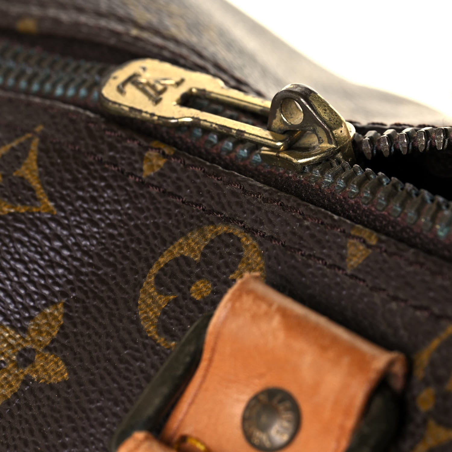 Louis Vuitton Monogram Keepall Bandouliere 45 29 of 39