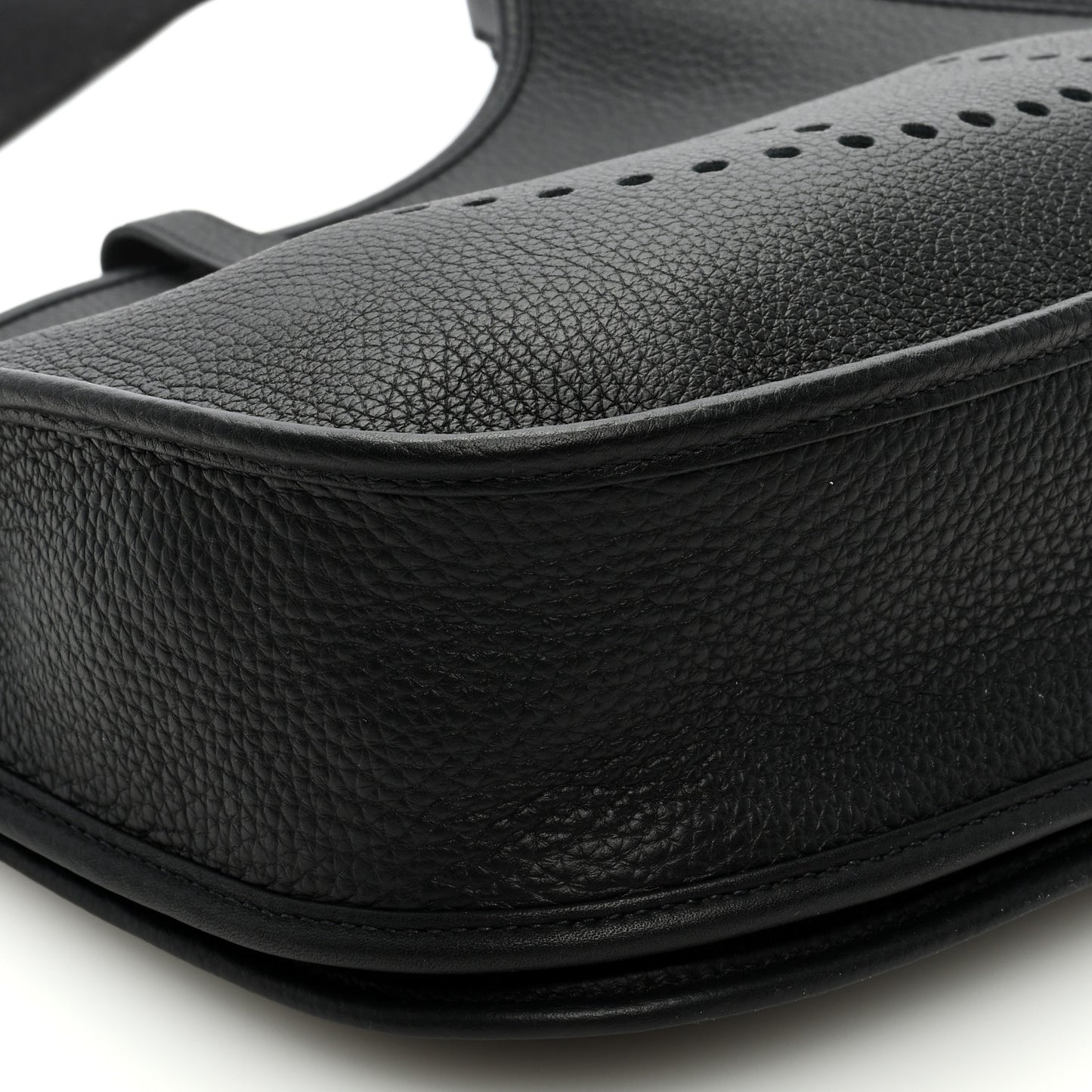 Taurillon Clemence Evelyne III PM Black