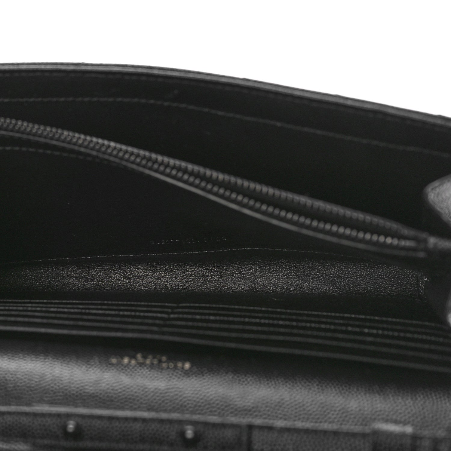 Saint Laurent Grain De Poudre Matelasse Chevron Monogram Monochrome Chain Wallet Black 5 of 10