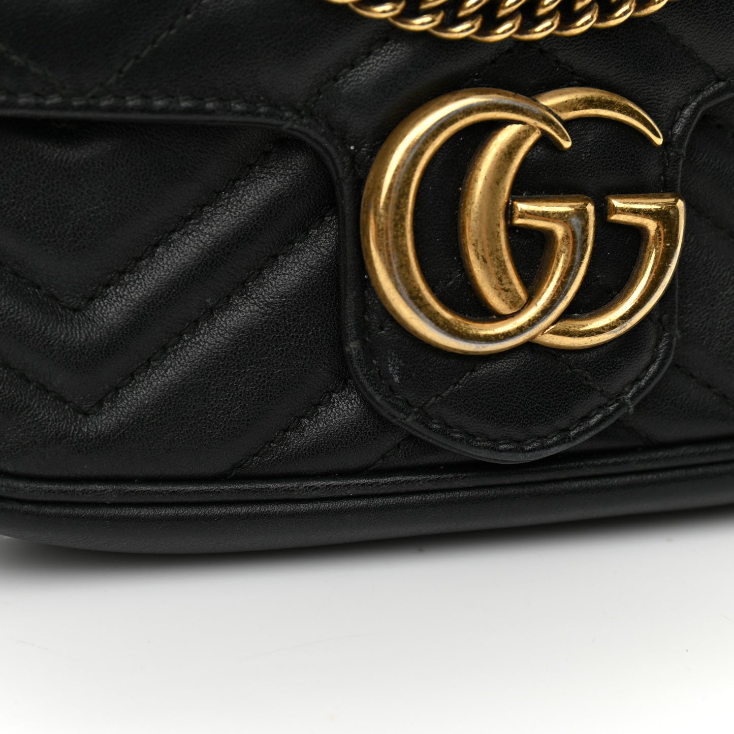 Calfskin Matelasse Super Mini GG Marmont Shoulder Bag Black