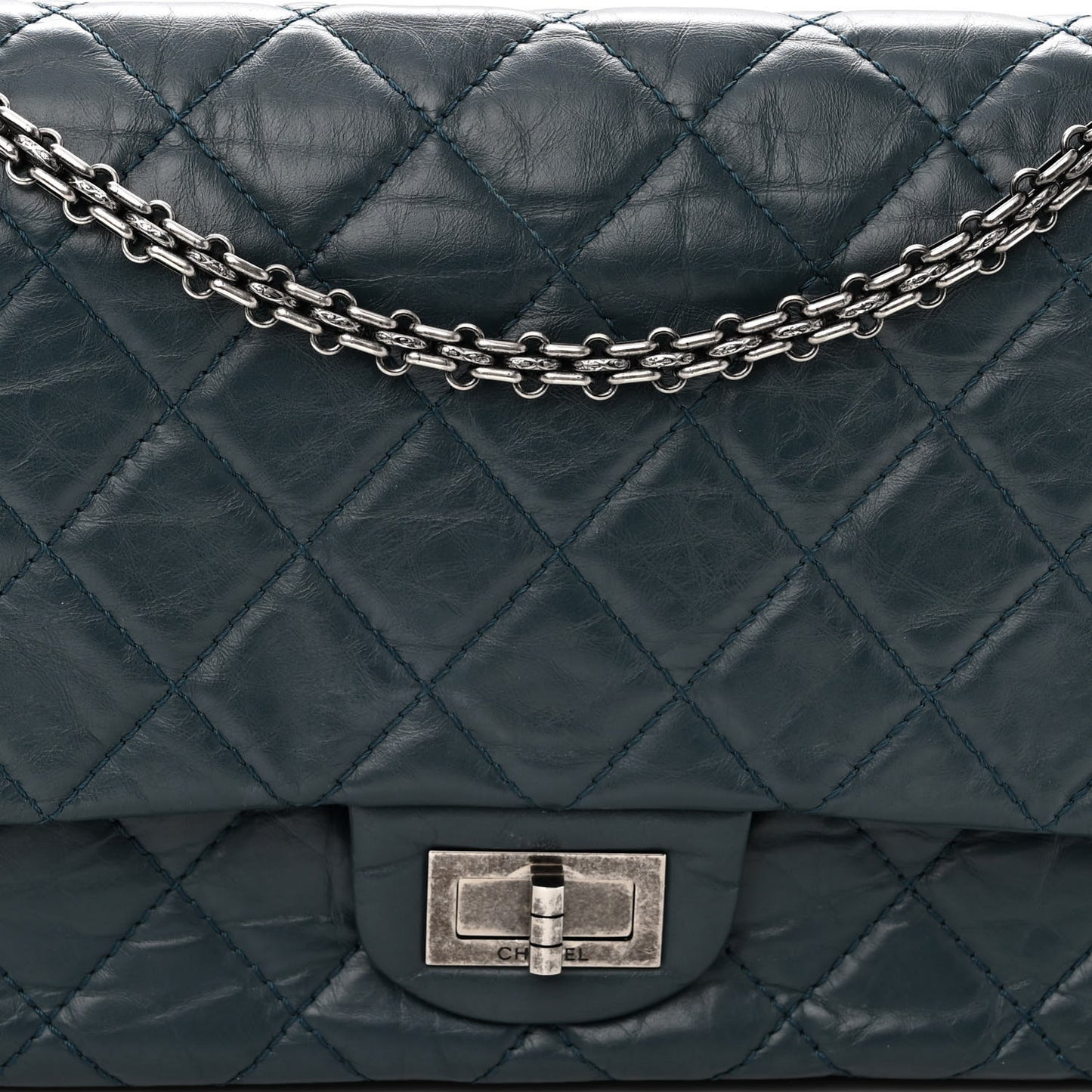 Aged Calfskin Quilted 2.55 Reissue 227 Green