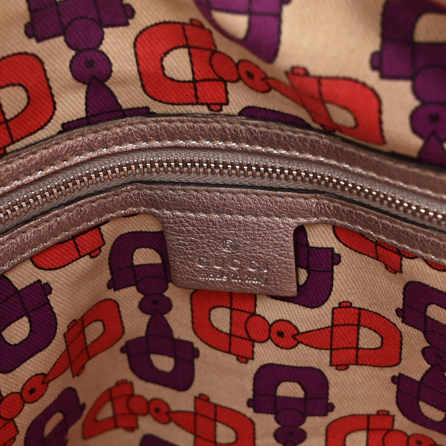 Gucci Metallic Guccissima Medium Britt Boston SIlver 6 of 14