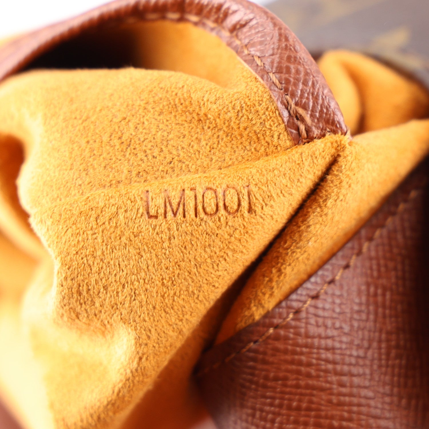 Louis Vuitton Monogram Musette Salsa 7 of 10