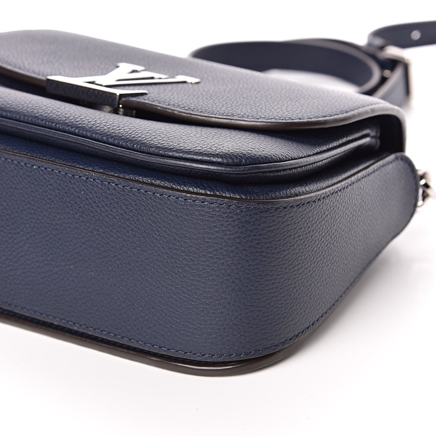Grained Calfskin Vivienne NM Blue Marine