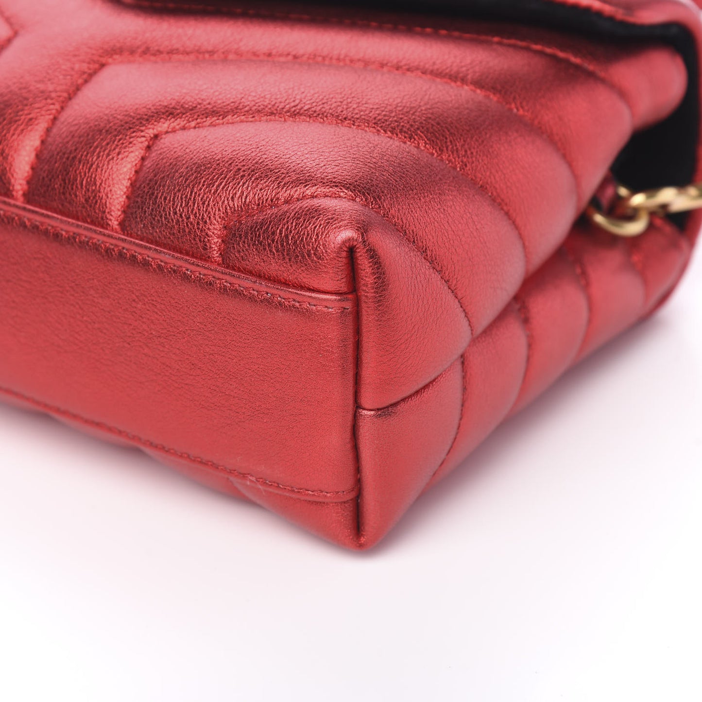 Metallic Calfskin Matelasse Toy Loulou Monogram Chain Satchel Red