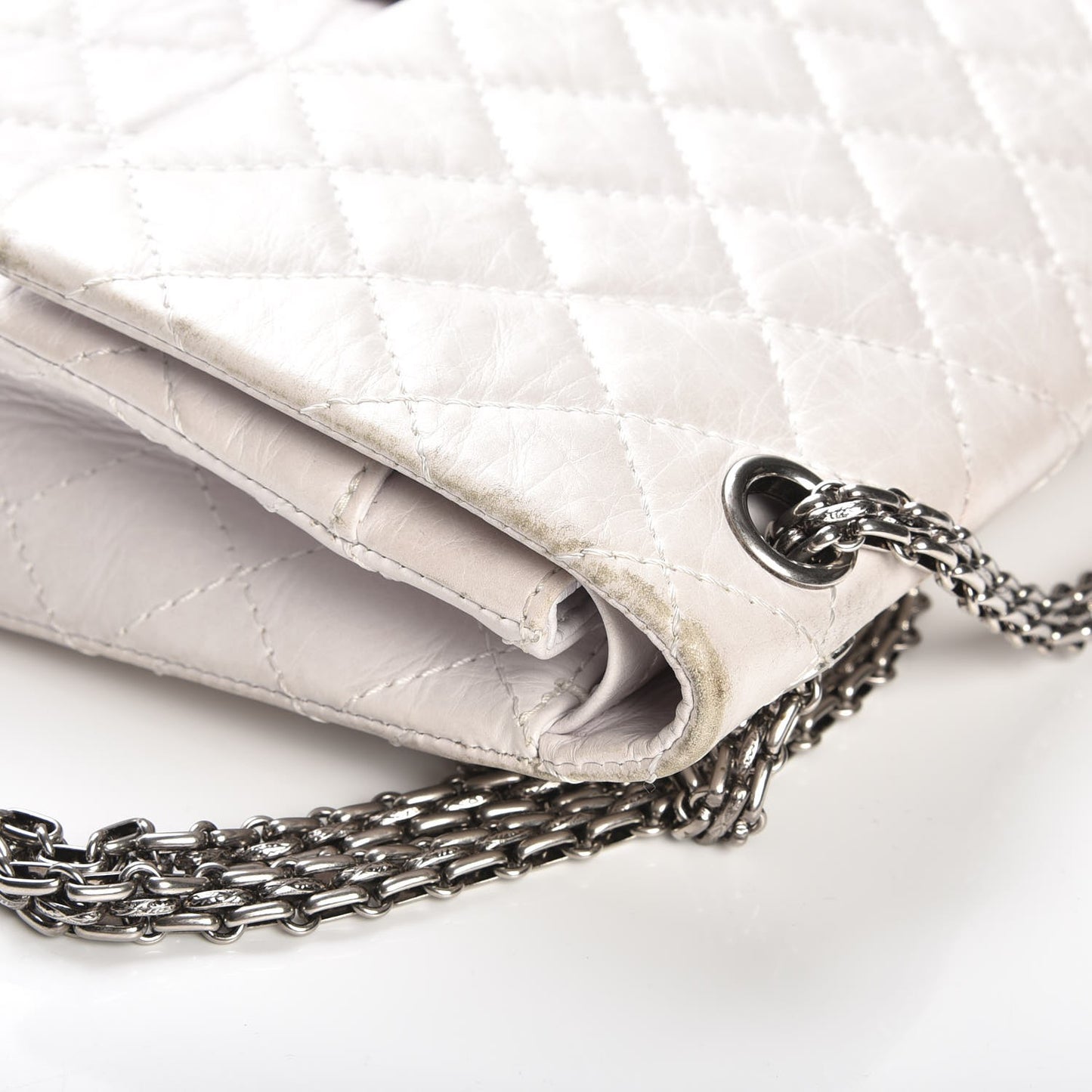Aged Calfskin Quilted 50th Anniversary 2.55 Reissue Flap 226 White