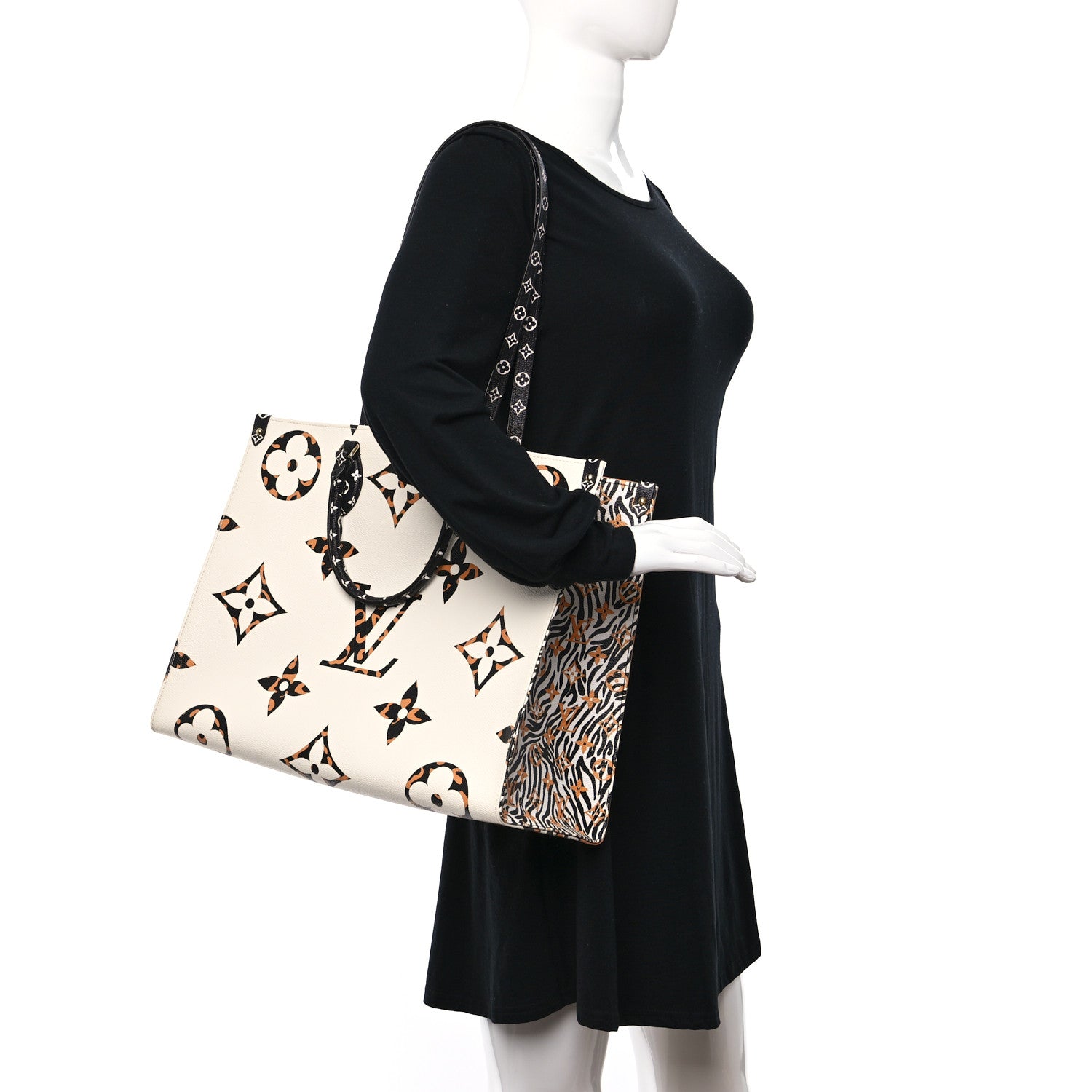 Louis Vuitton Monogram Giant Jungle Onthego GM Ivory 2 of 8