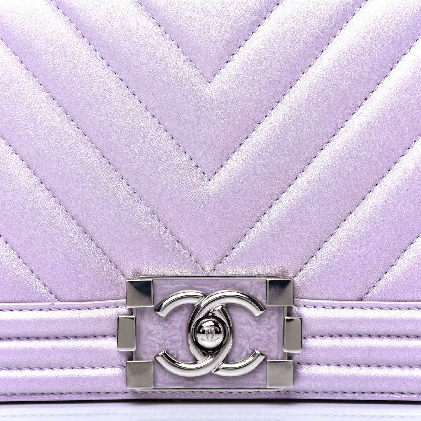 Metallic Lambskin Chevron Quilted Medium Boy Flap Purple