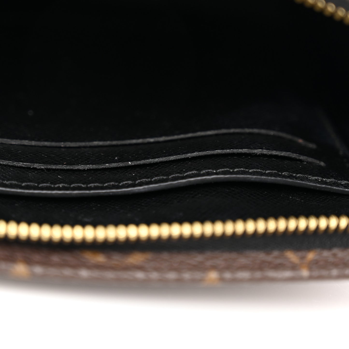 Monogram Poche Toilette NM