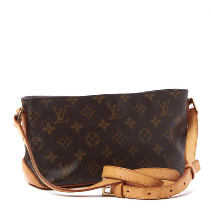 Louis Vuitton Monogram Trotteur 3 of 8