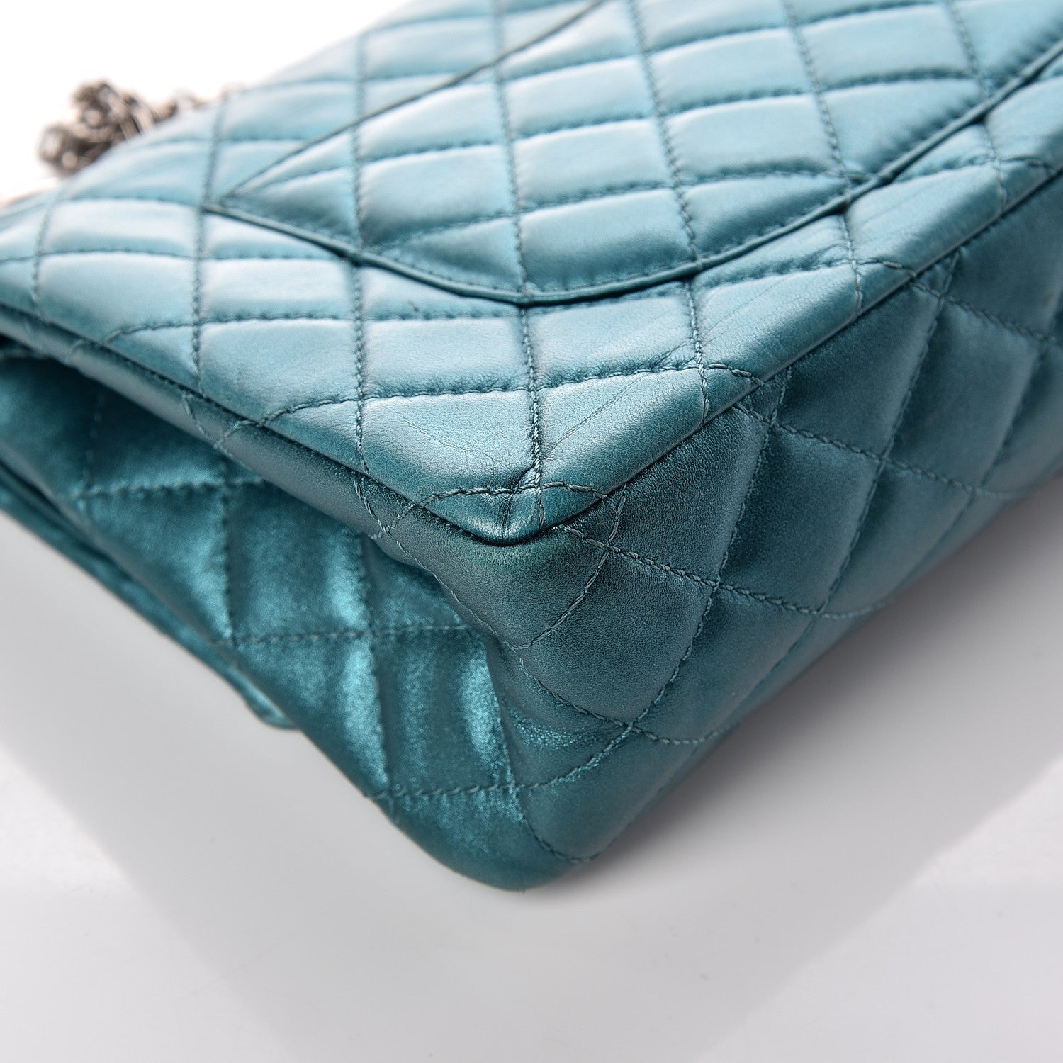 Chanel Metallic Calfskin Quilted 2.55 Reissue 226 Flap Turquoise 18 of 23