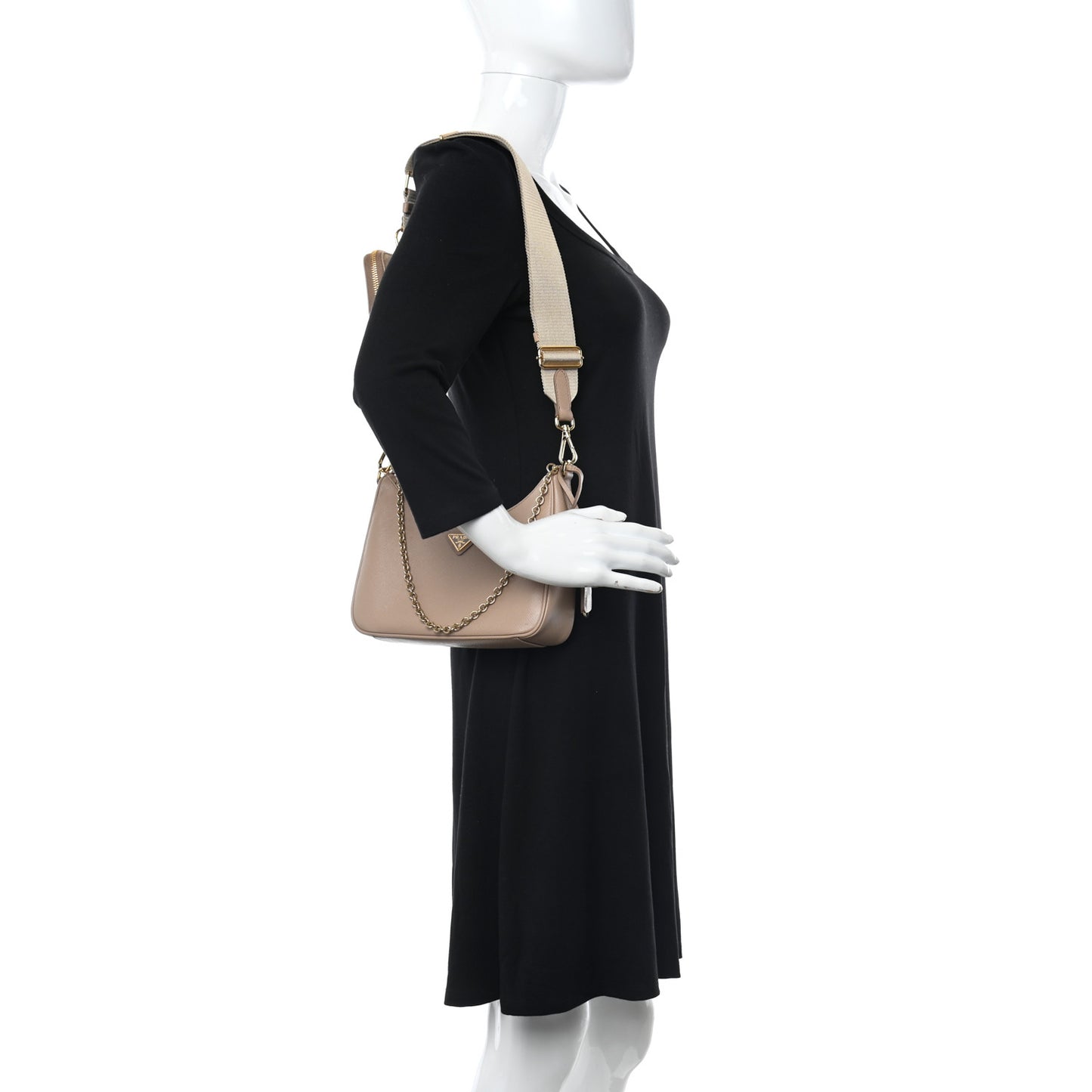 Saffiano Lux Re-Edition 2005 Shoulder Bag Cammeo