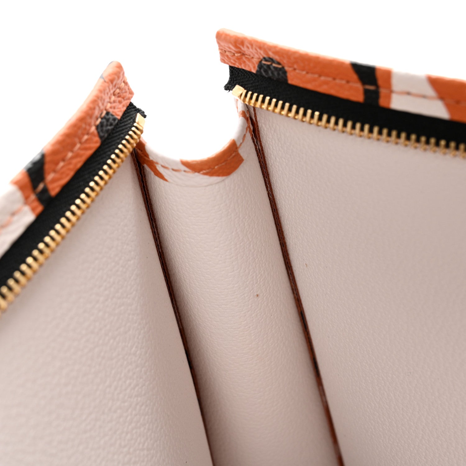 Louis Vuitton Monogram Giant Crafty Pochette Toiletry 26 Creme Caramel 7 of 8