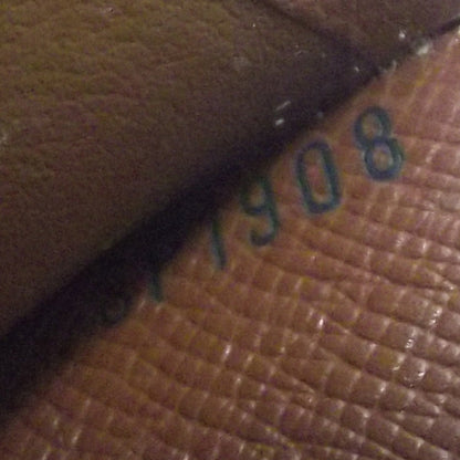 Louis Vuitton Monogram Medium Ring Agenda 7 of 7