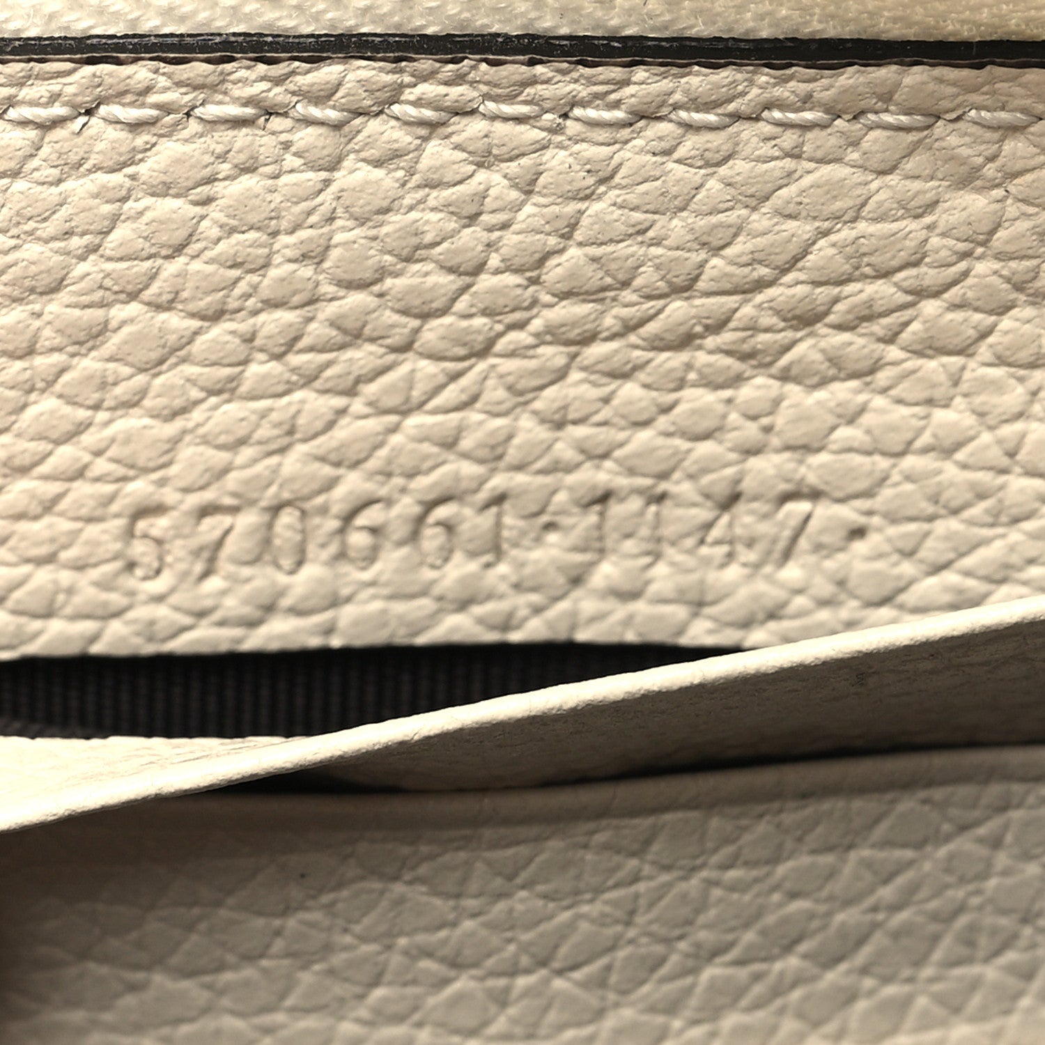 Gucci Grainy Calfskin Zumi Zip Around Wallet White 7 of 9