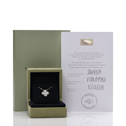 Van Cleef & Arpels 18K Yellow Gold Black Onyx Vintage Alhambra Pendant Necklace 7 of 7