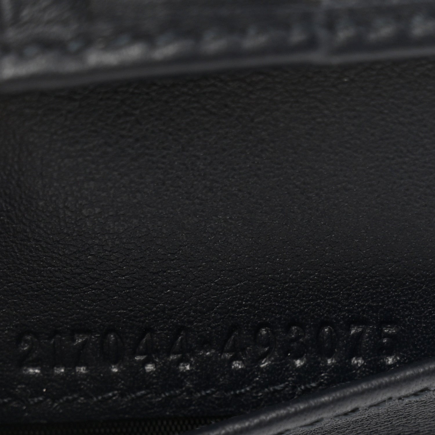 Gucci Microguccissima Bi-Fold Wallet Navy 8 of 12