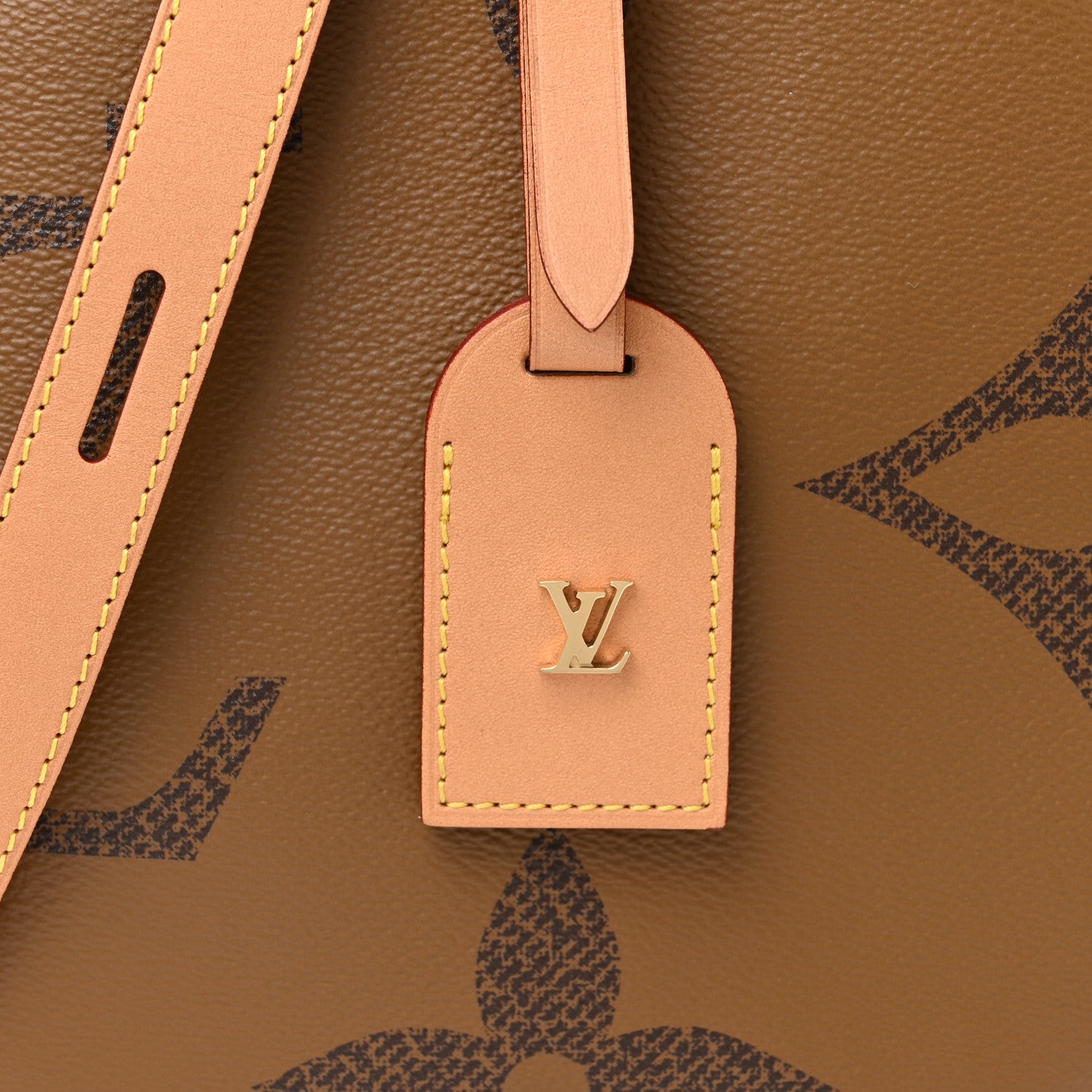 Louis Vuitton Reverse Monogram Giant Boite Chapeau Souple 7 of 10