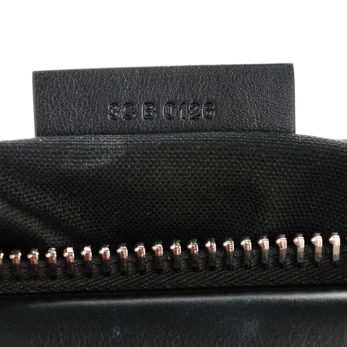 Calfskin Medium Contrasted Frame Antigona Black