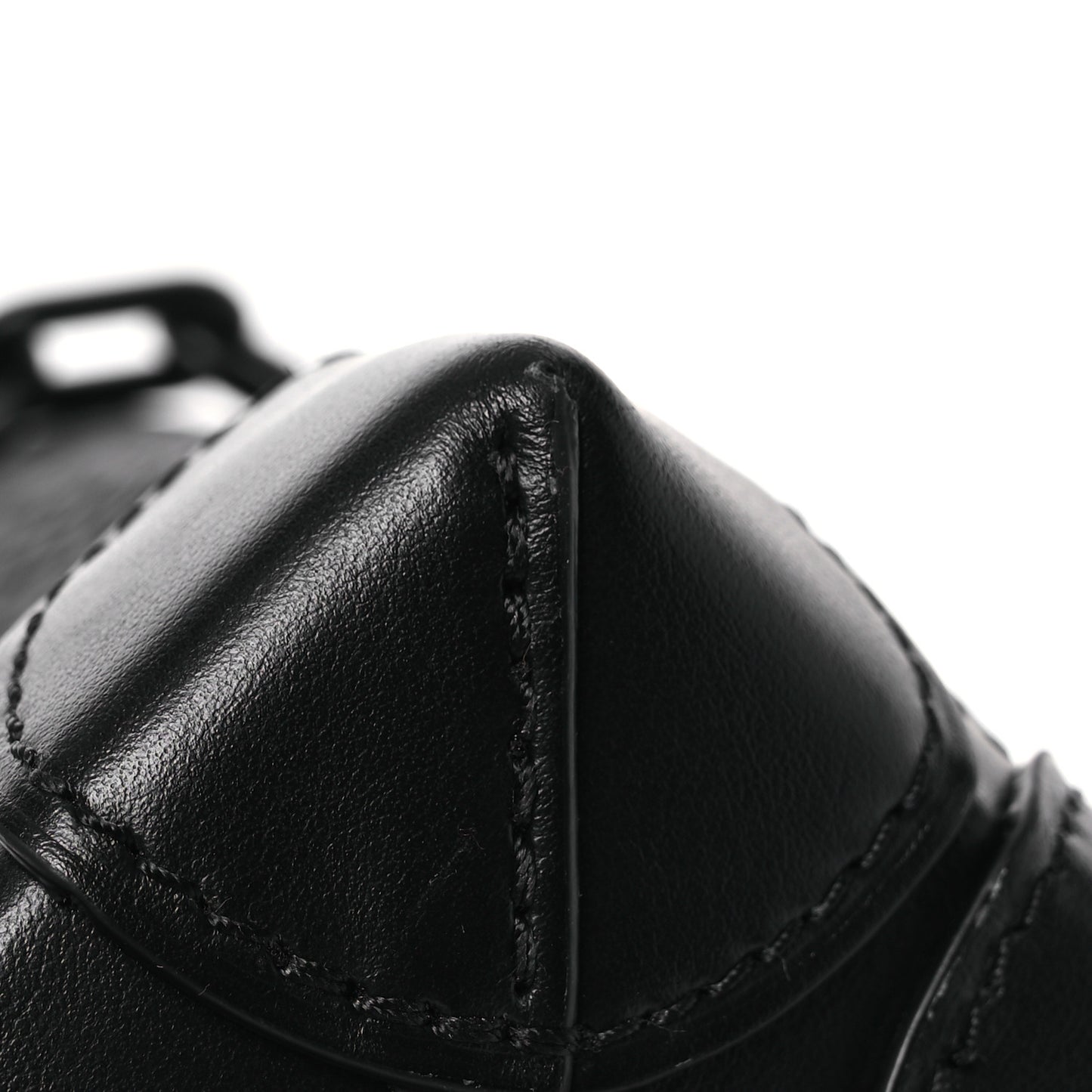 Taurillon Monogram Nano Steamer Black