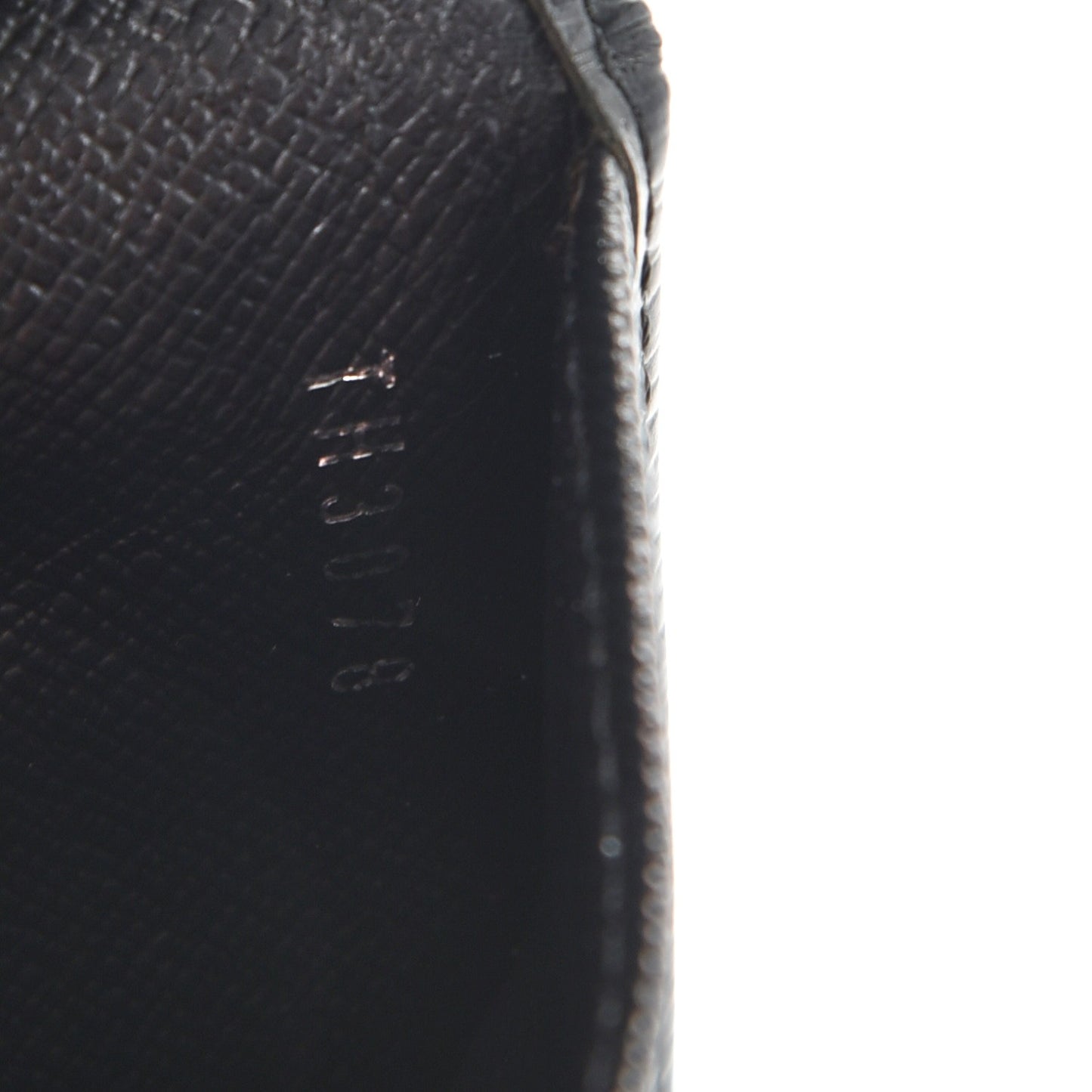 Epi Porte Tresor International Wallet Black