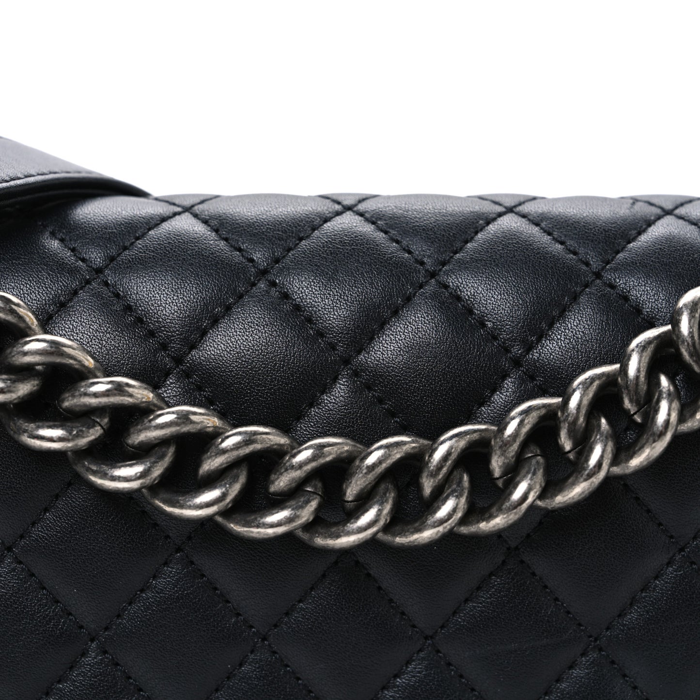 Lambskin Quilted Medium Boy Flap Black