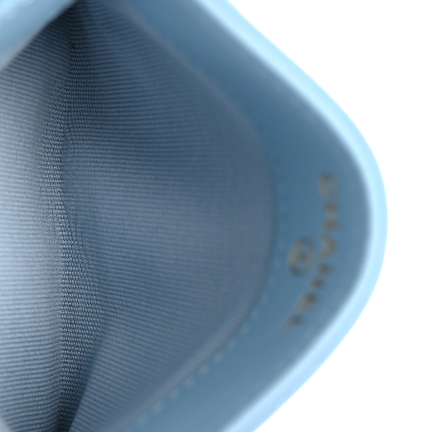 Caviar Quilted Card Holder Light Blue