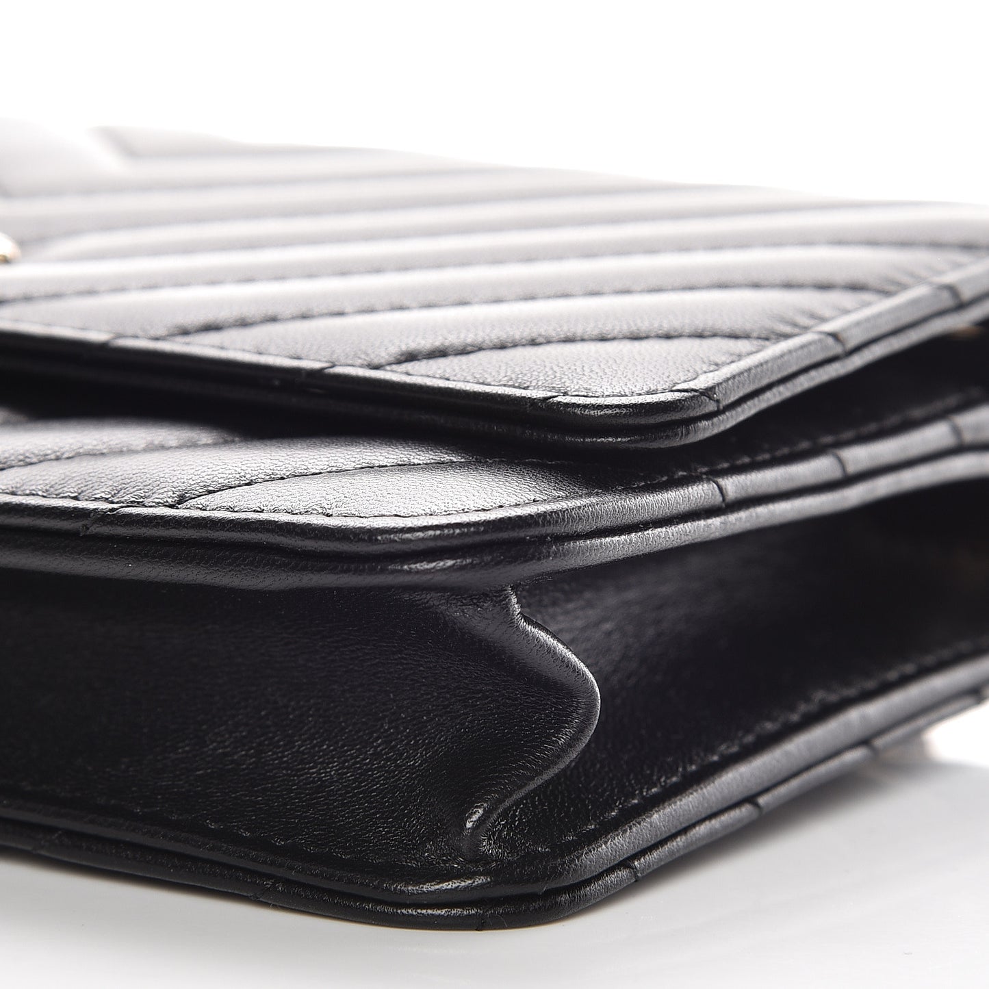 Lambskin Chevron Quilted Trendy CC Chain Wallet Black
